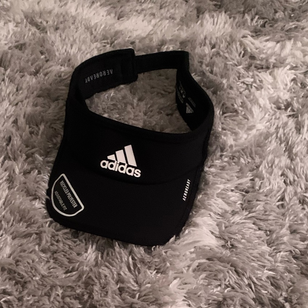Adidas visor
